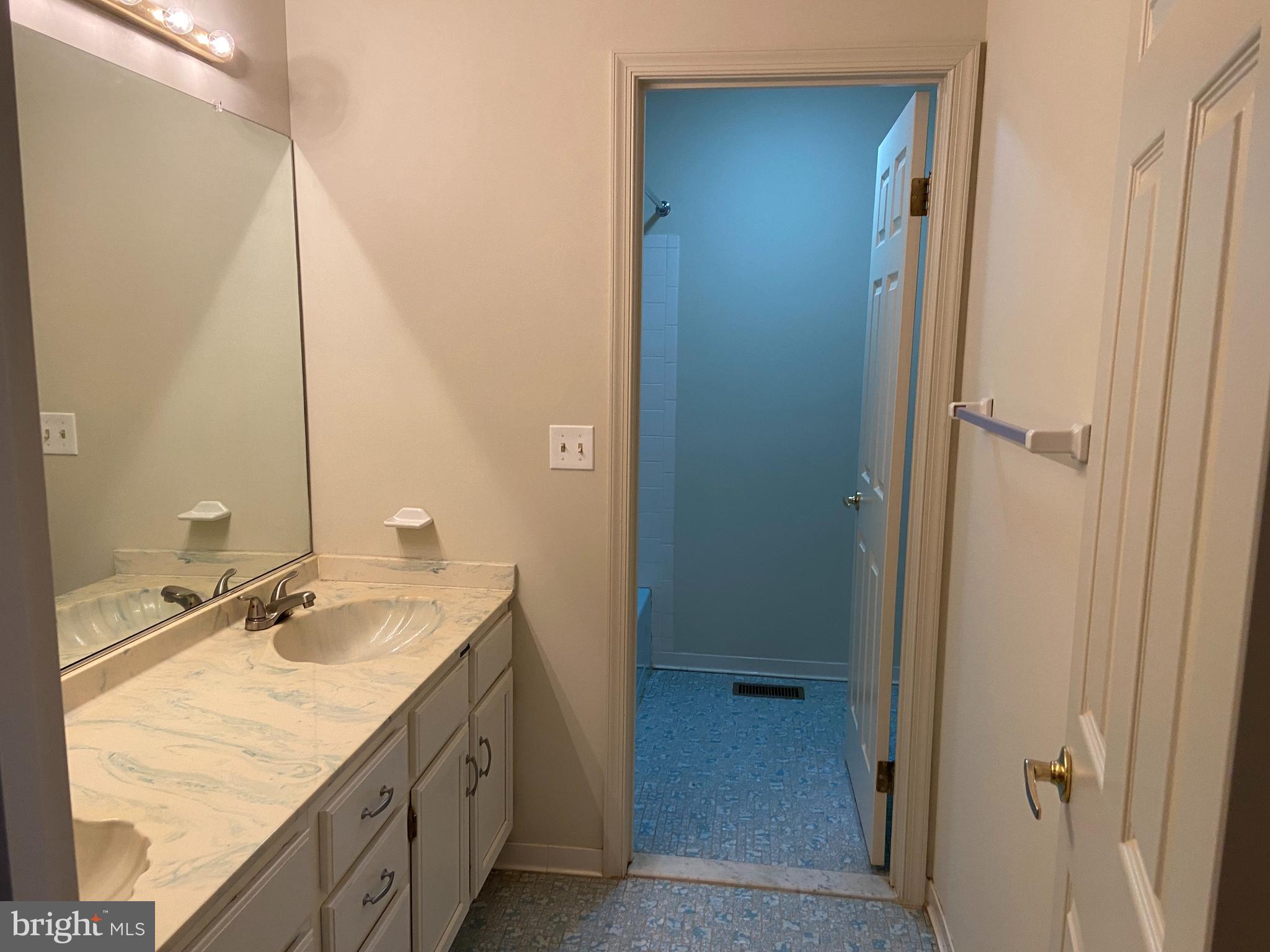 THE FAIRWAYS - Residential Lease