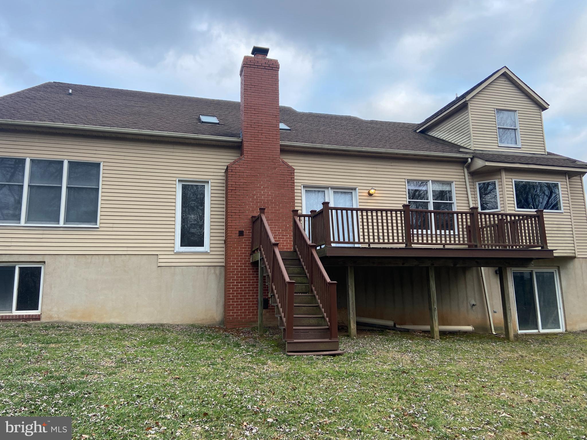 THE FAIRWAYS - Residential Lease