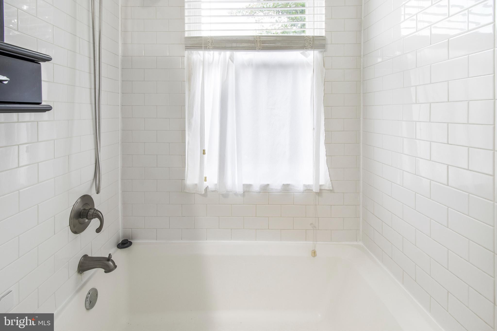 ALEXANDRIA - Residential Lease