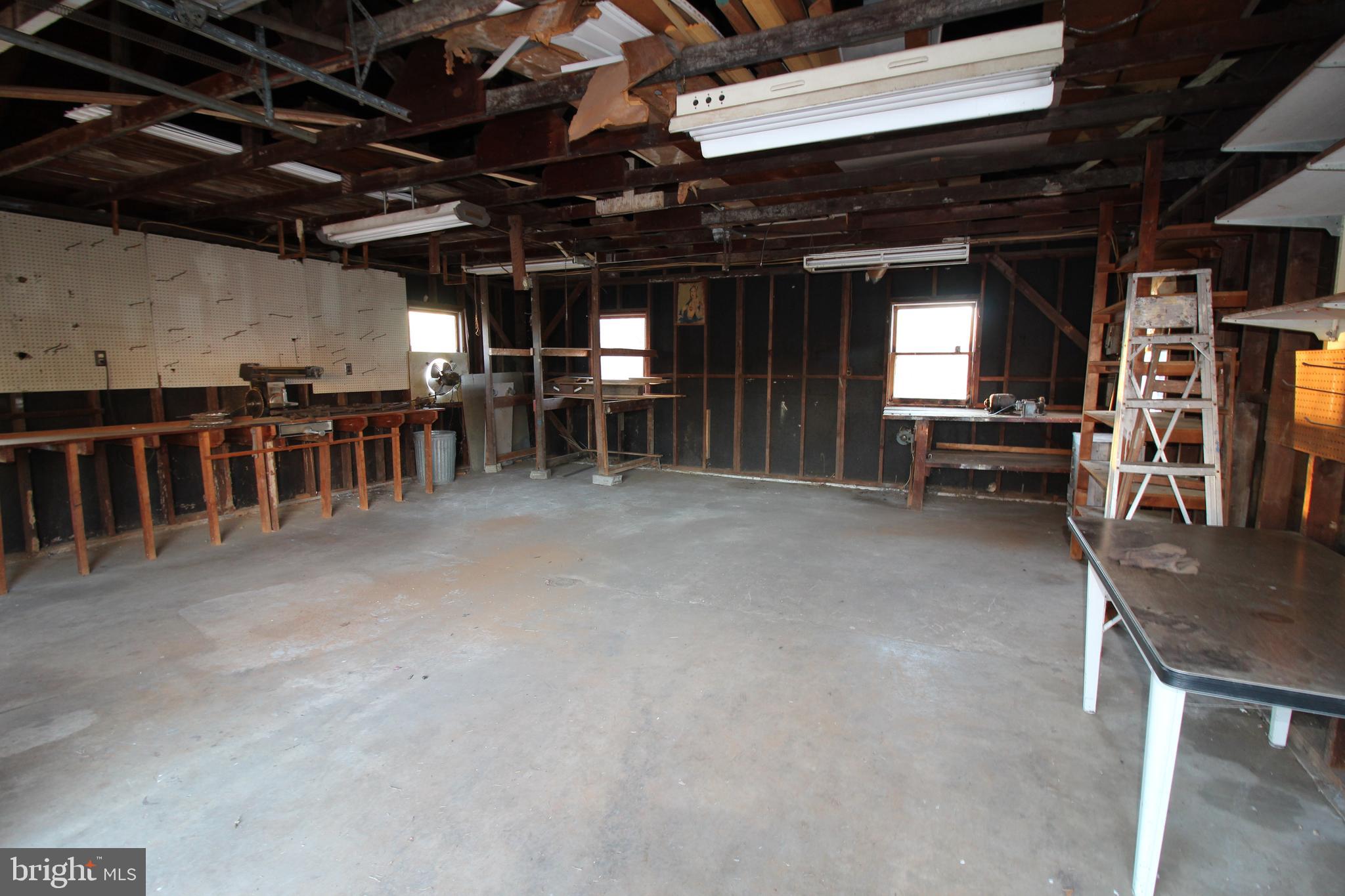 ABINGDON ESTATES - Residential