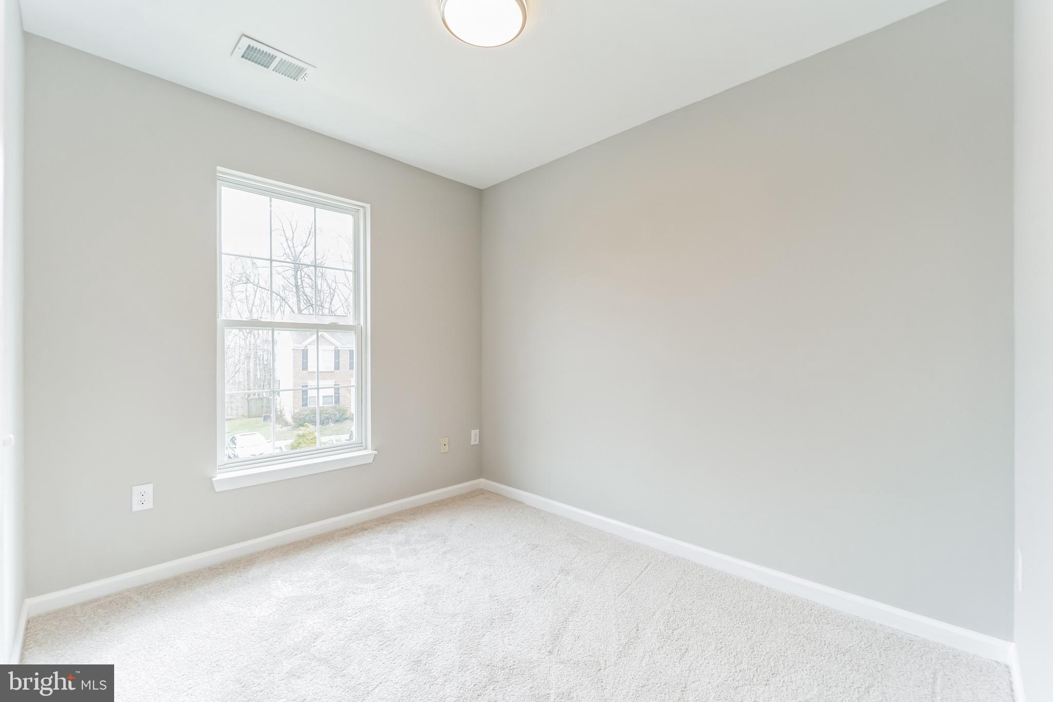 HAMMONDS OVERLOOK - Residential