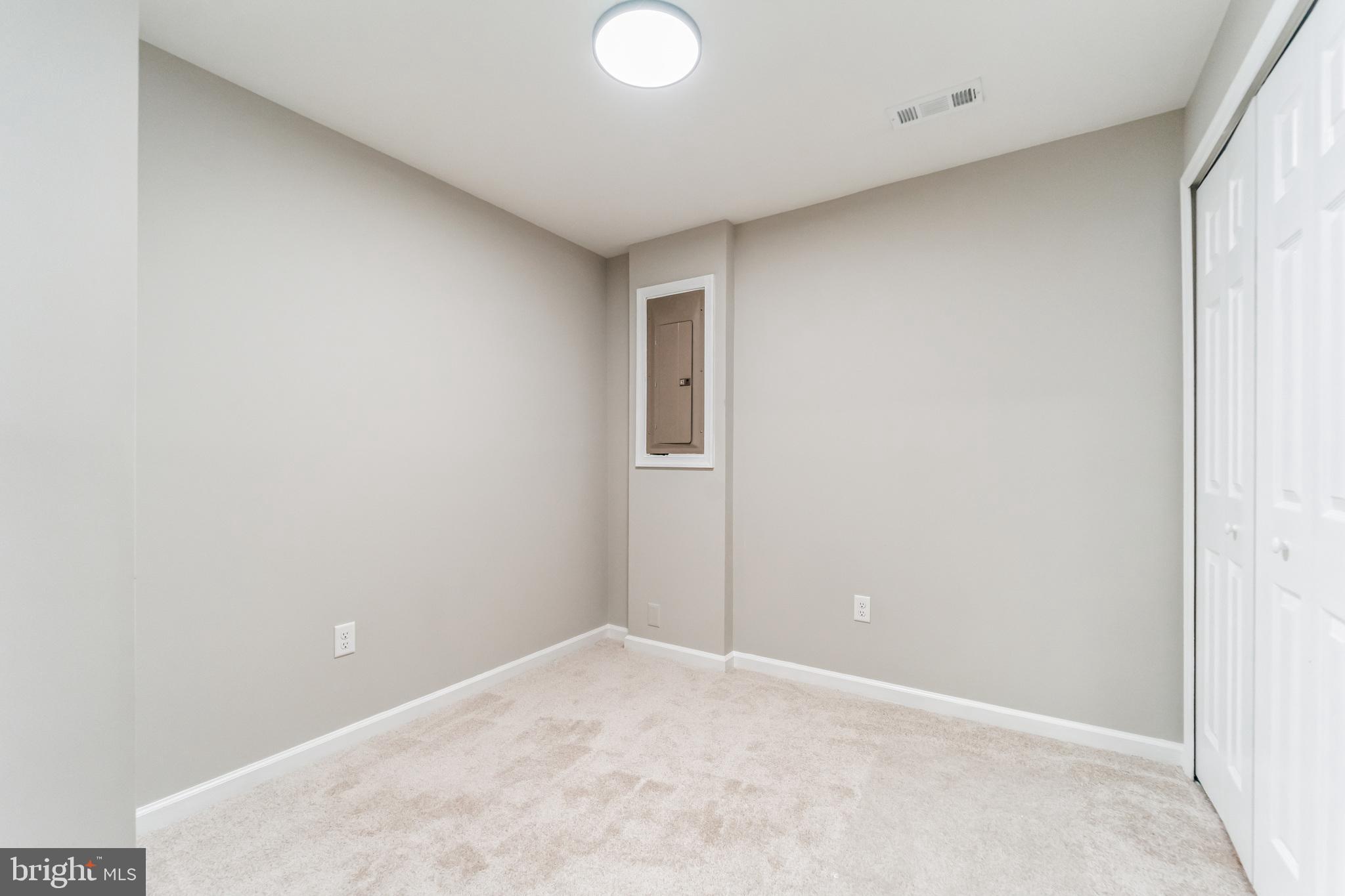 HAMMONDS OVERLOOK - Residential