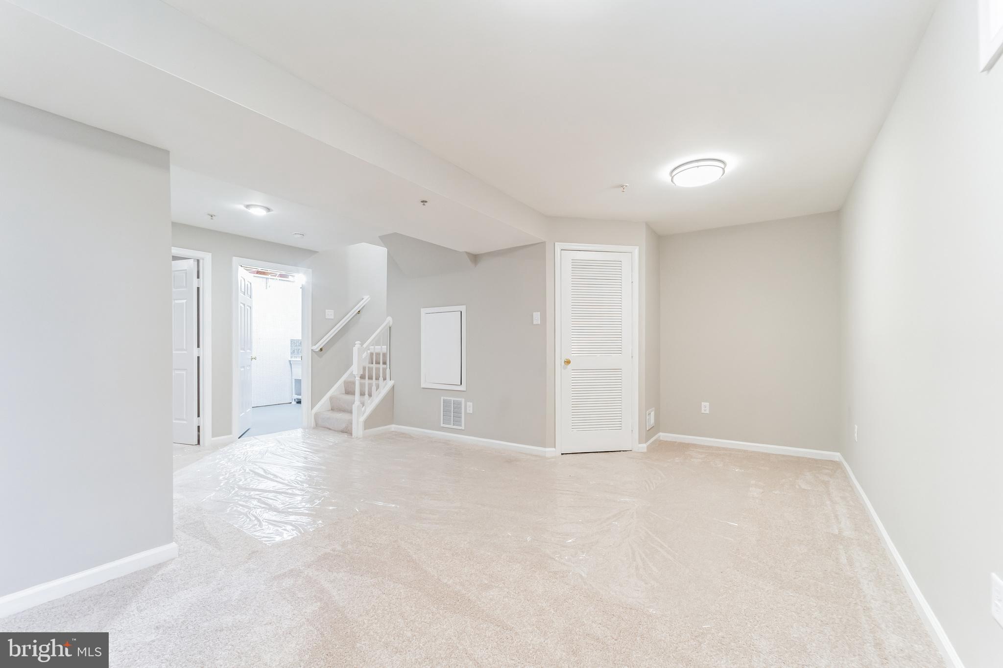 HAMMONDS OVERLOOK - Residential