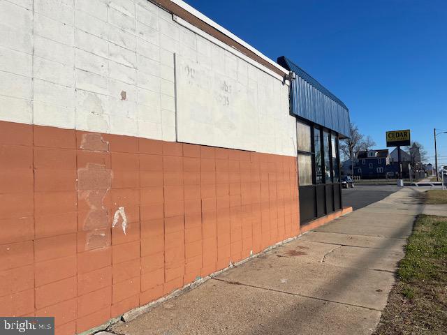 327 WHITE HORSE PIKE