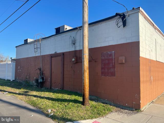 327 WHITE HORSE PIKE