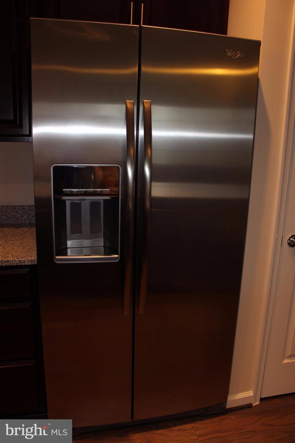 CHERRY HILL CROSSING CONDOMINIUM - Residential Lease