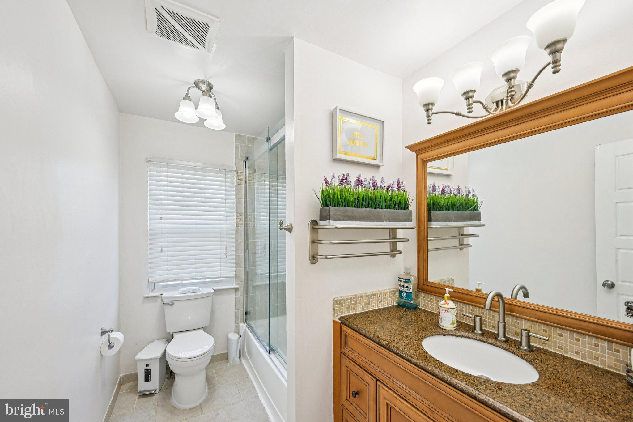 VICTORIA CROSSING - Residential