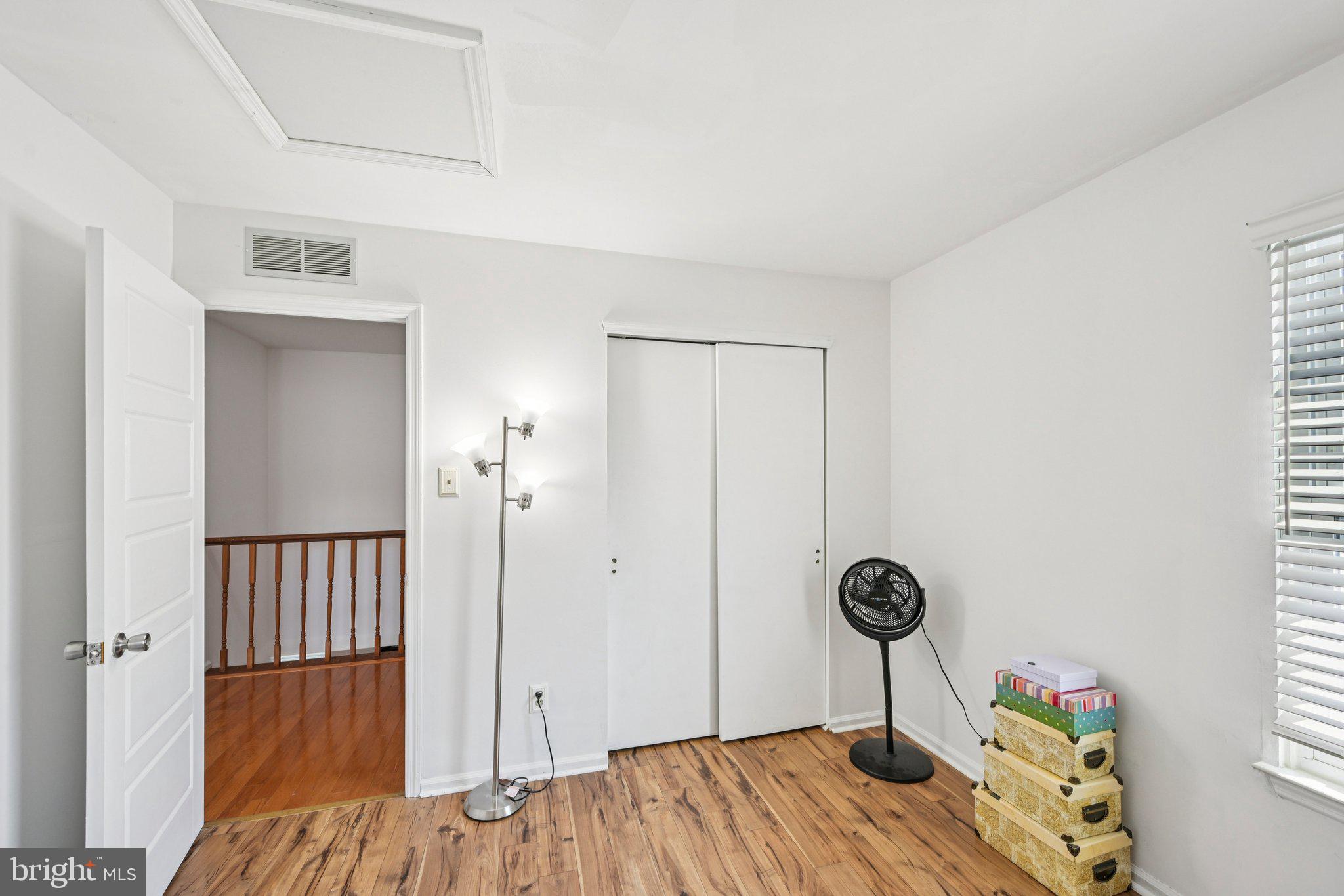 VICTORIA CROSSING - Residential