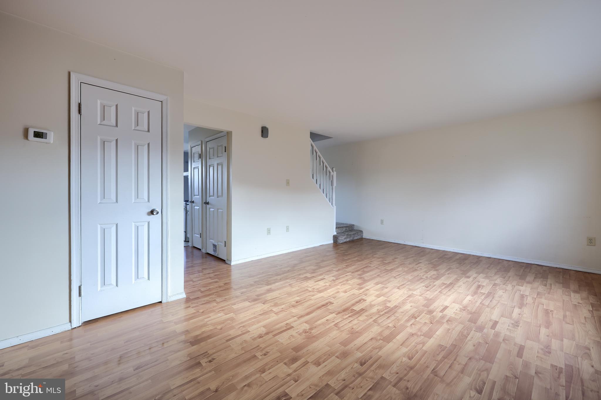 VILLAGE OF VALLEY GREEN - Residential