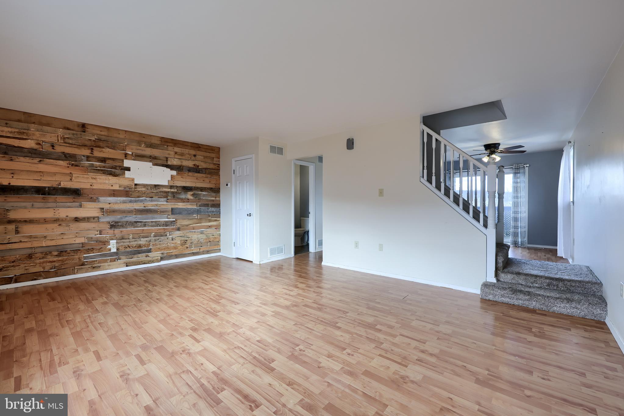 VILLAGE OF VALLEY GREEN - Residential