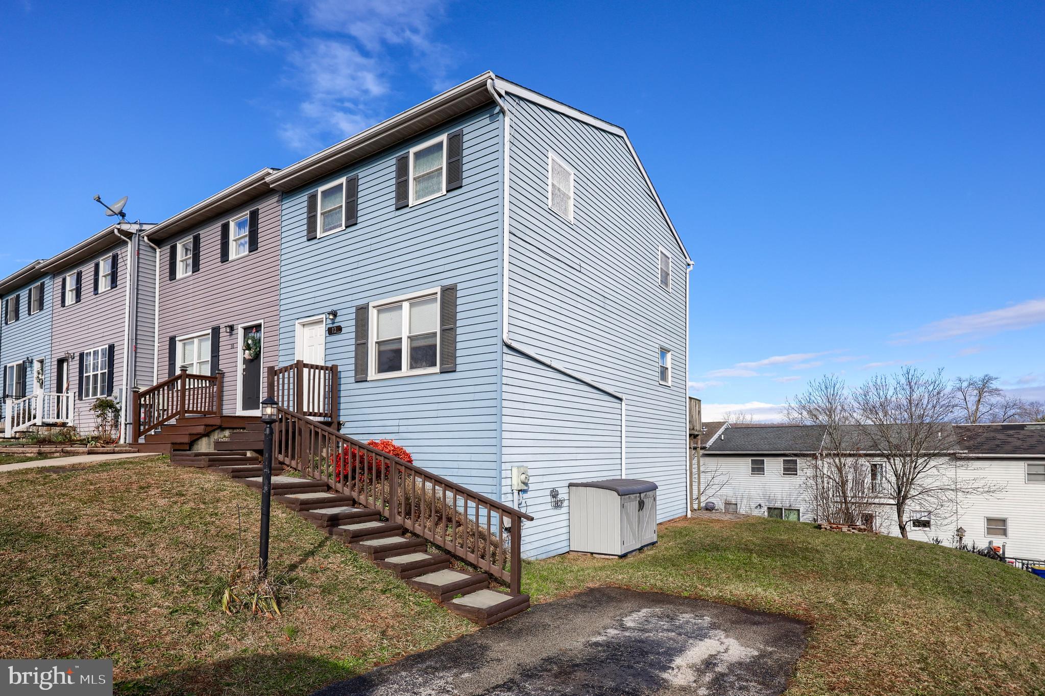 VILLAGE OF VALLEY GREEN - Residential