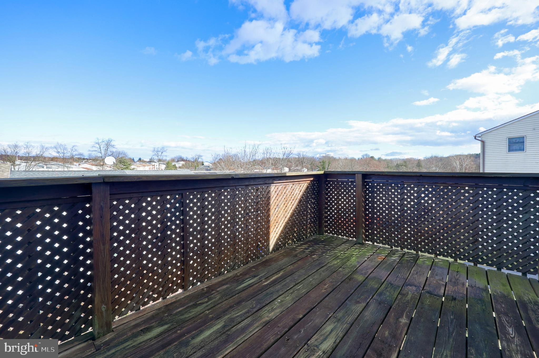 VILLAGE OF VALLEY GREEN - Residential