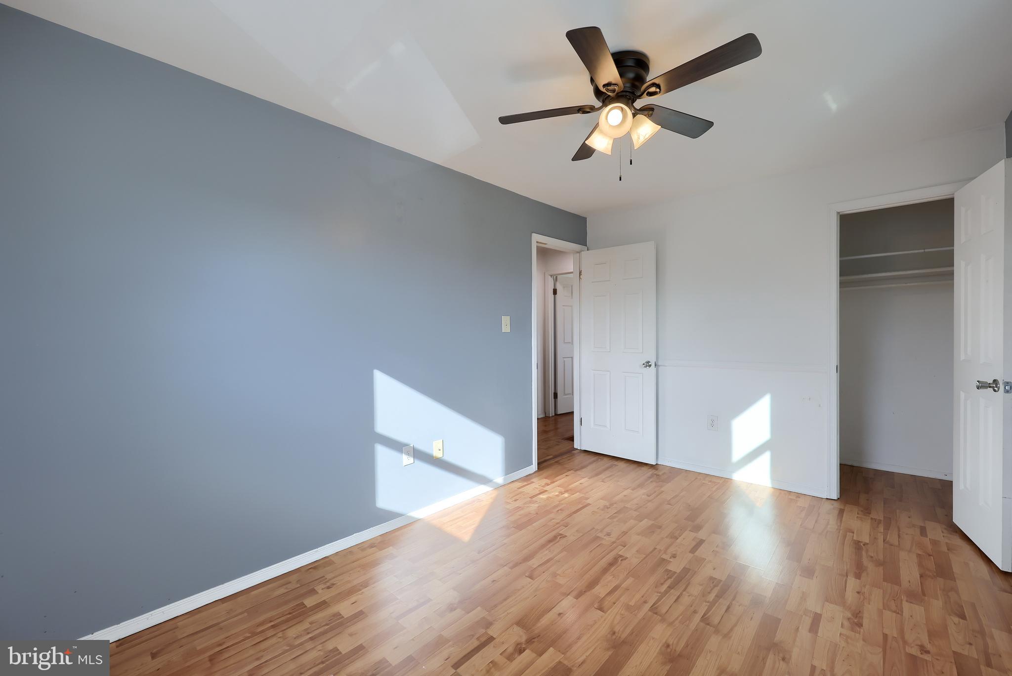 VILLAGE OF VALLEY GREEN - Residential