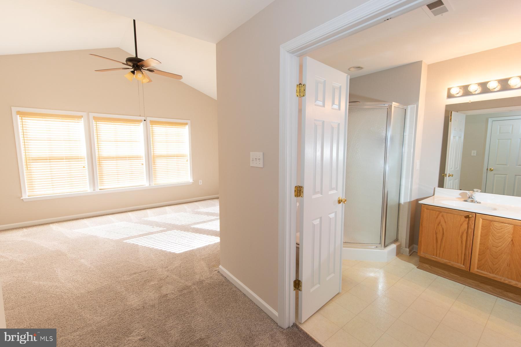 COUNTY GREEN - Residential