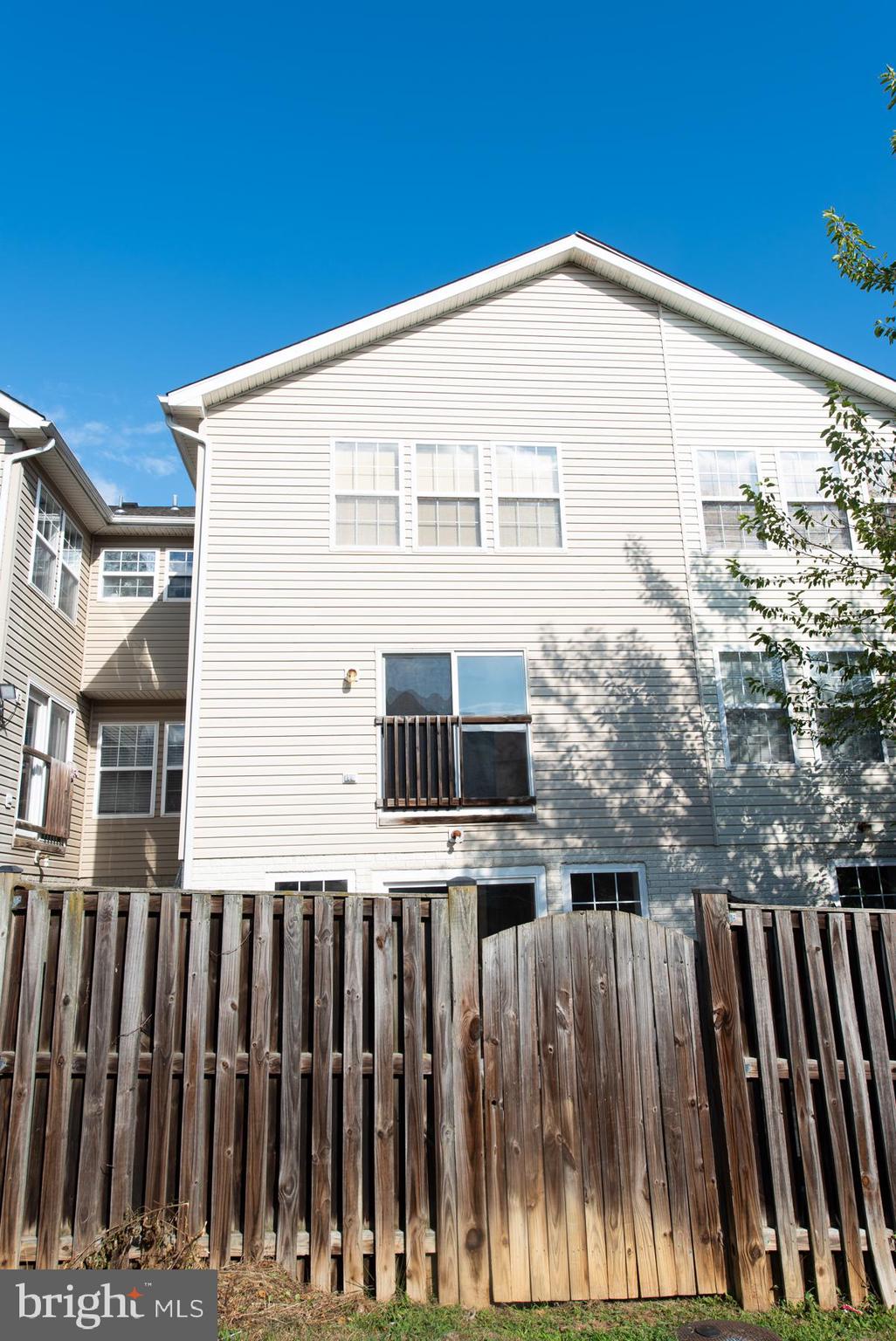 COUNTY GREEN - Residential