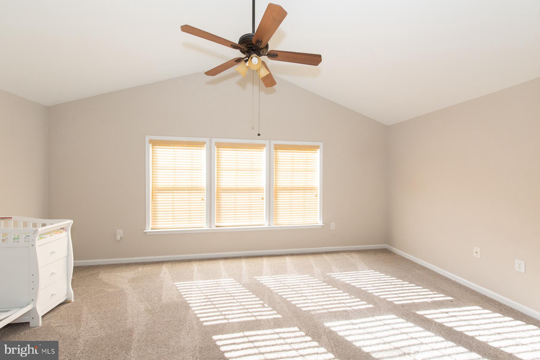 COUNTY GREEN - Residential