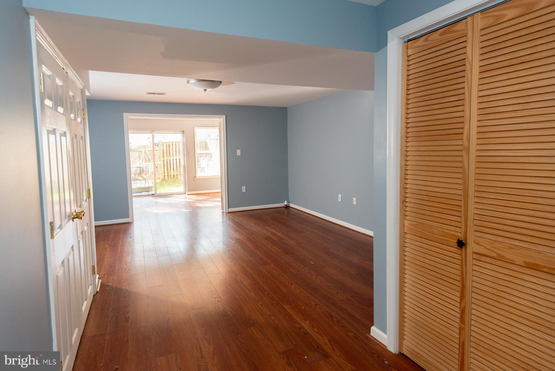 COUNTY GREEN - Residential