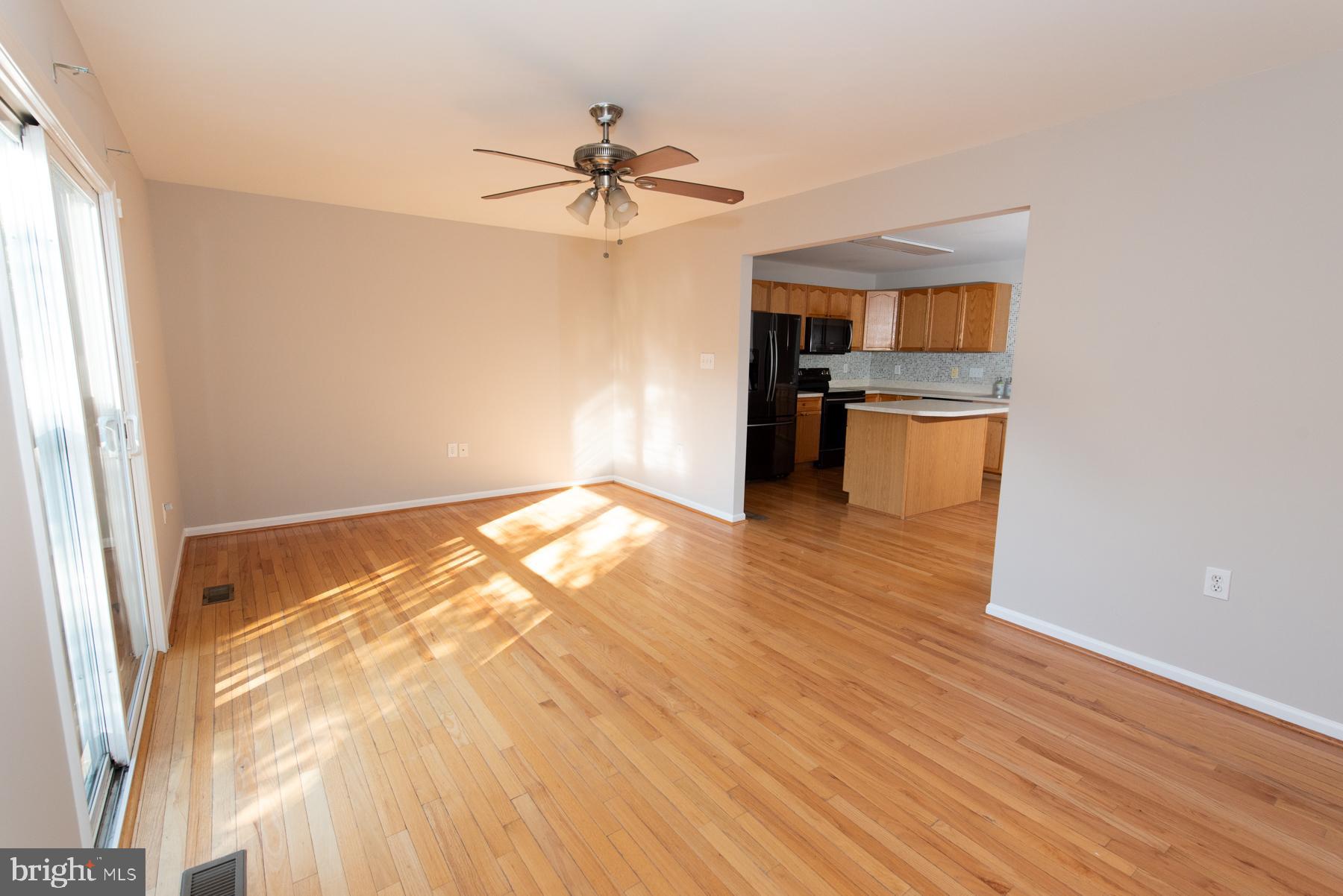 COUNTY GREEN - Residential