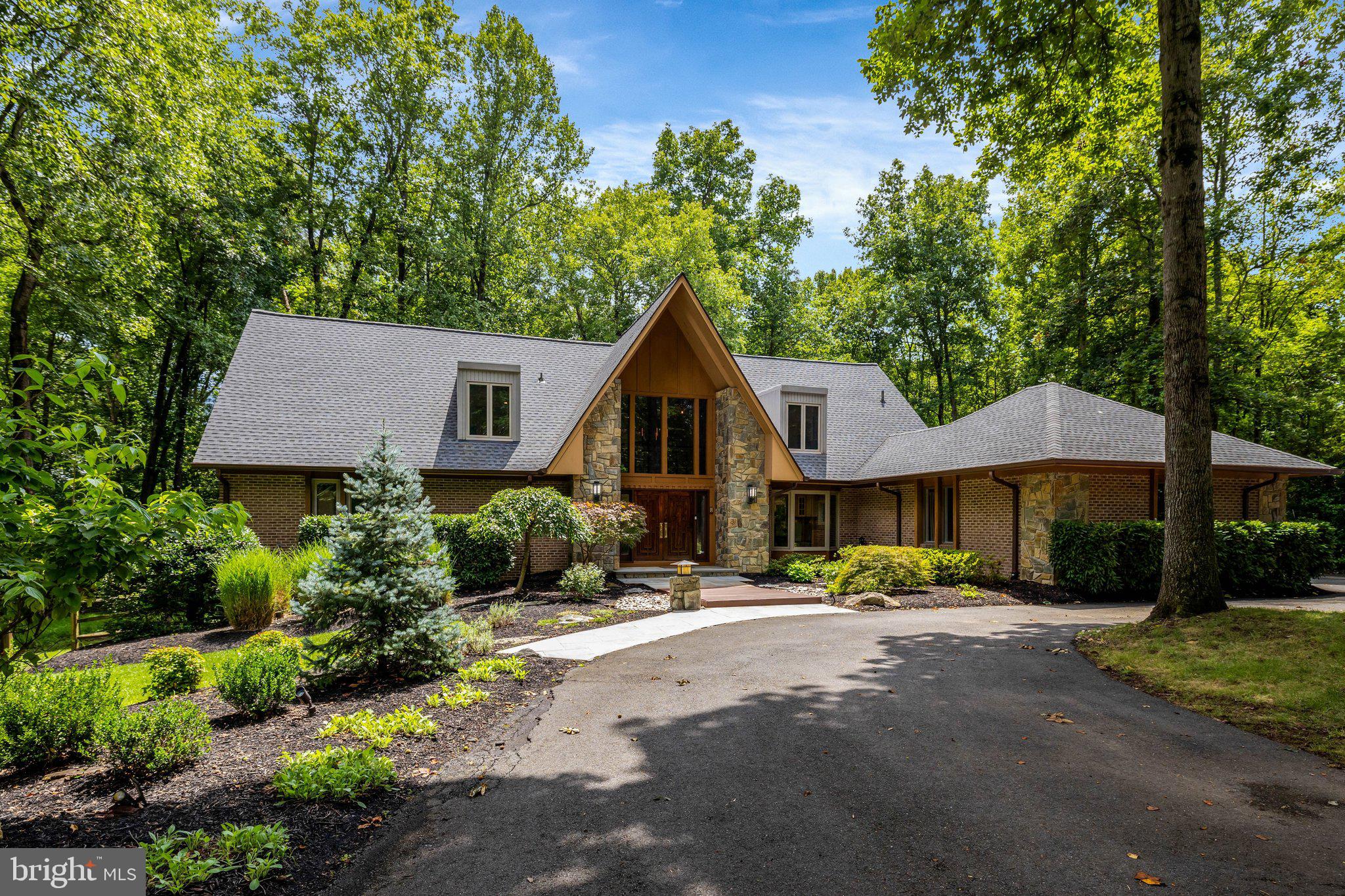 11111 LAWYERS ROAD