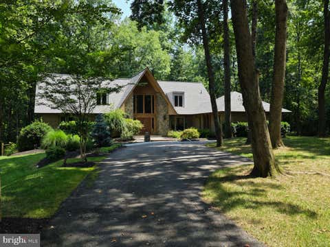 Photo of 11111 Lawyers Road, RESTON, VA 20191 (MLS # VAFX2331722)