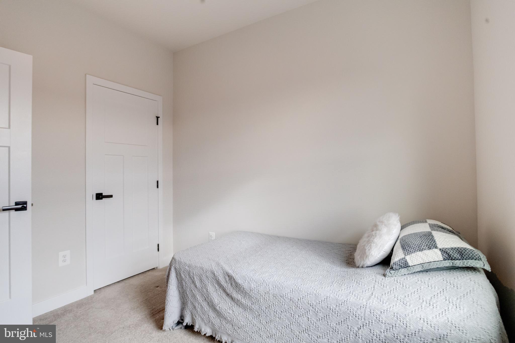 GREENLEIGH AT CROSSROADS - Residential