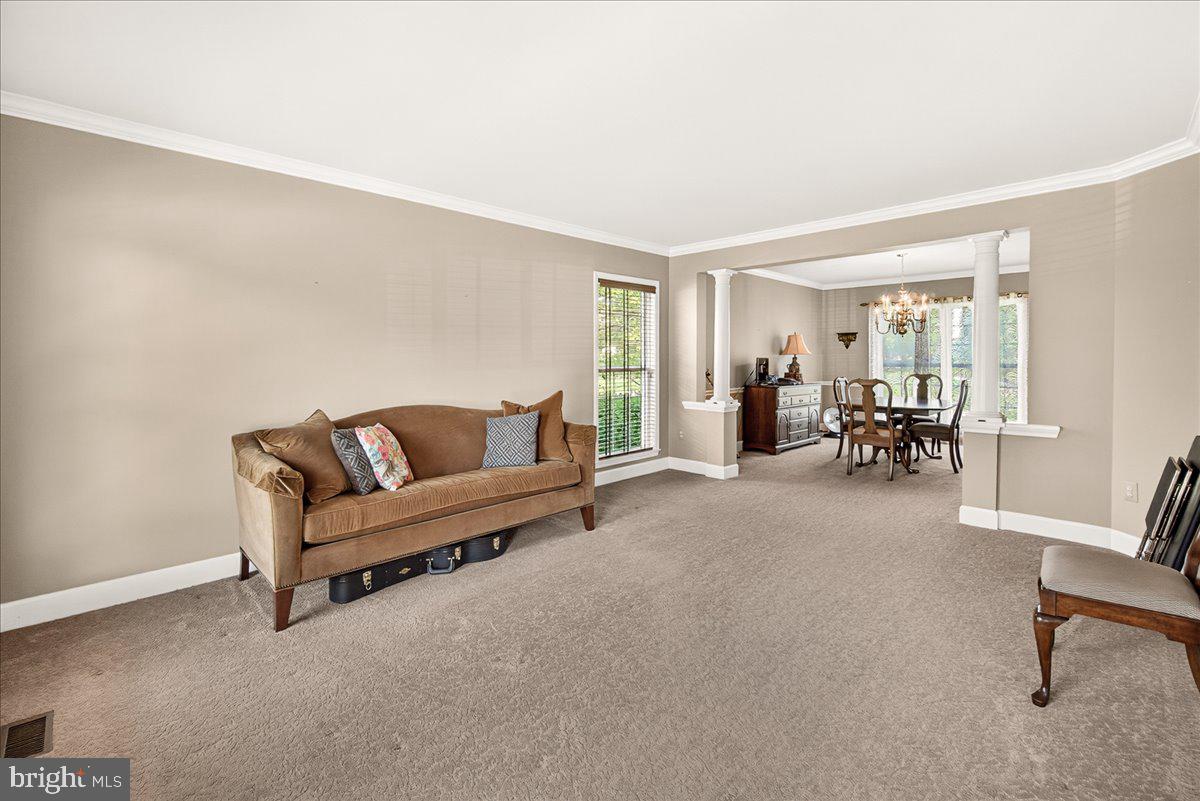 SPRING RIDGE - Residential