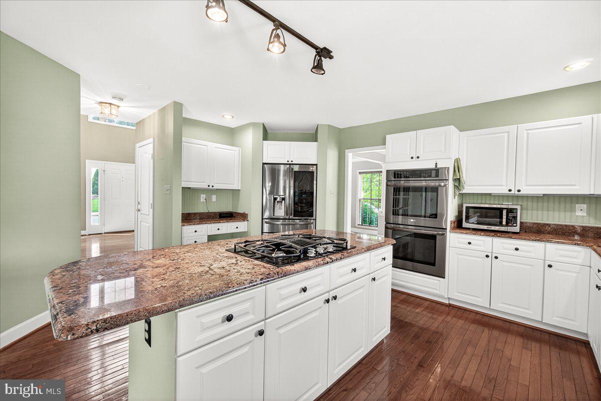 SPRING RIDGE - Residential