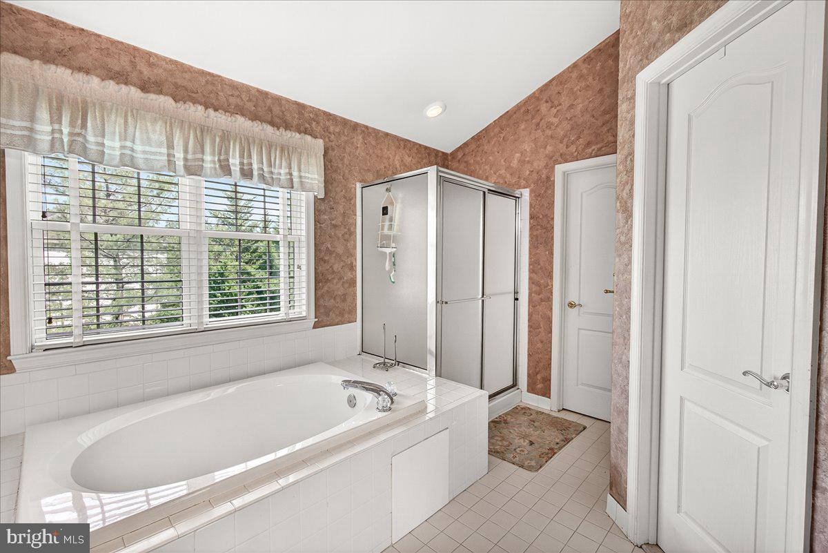 SPRING RIDGE - Residential