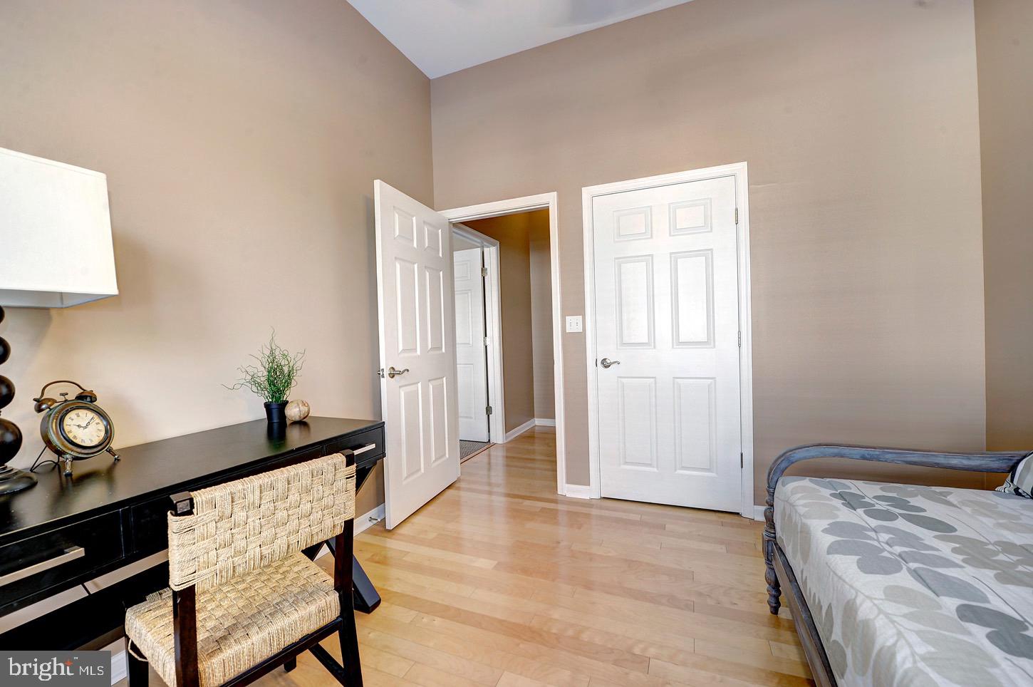 CAMERON STATION - Residential Lease