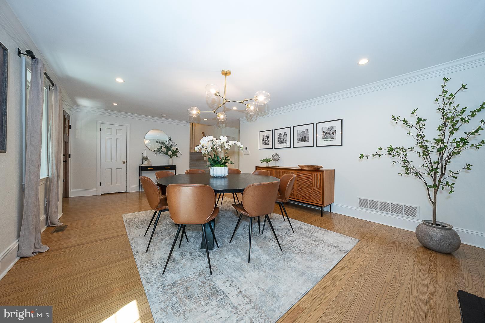 311 OAK HILL LANE
