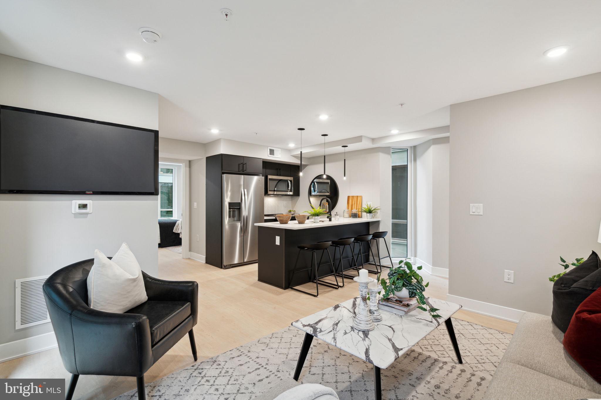 ROXBOROUGH - Residential Lease