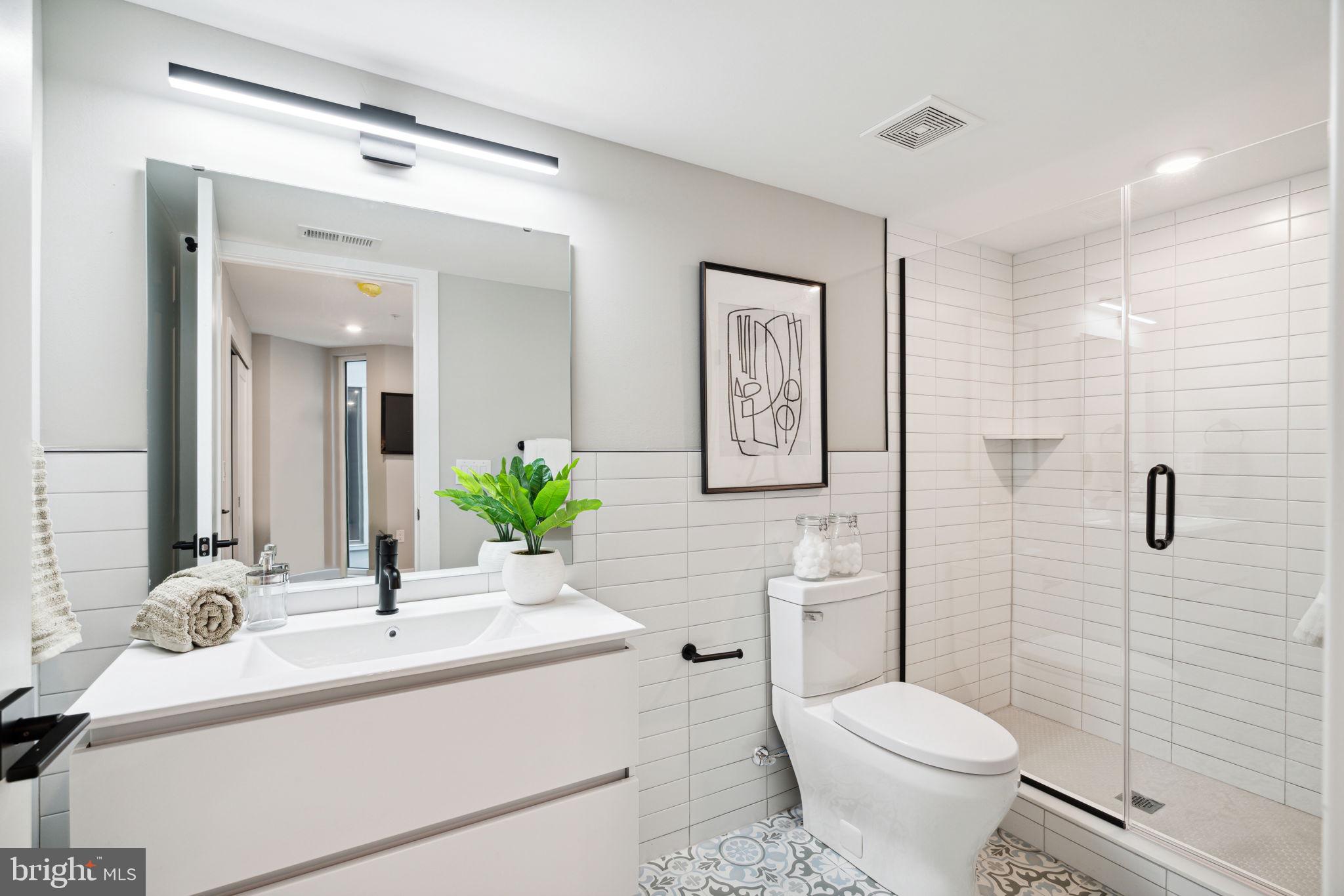 ROXBOROUGH - Residential Lease