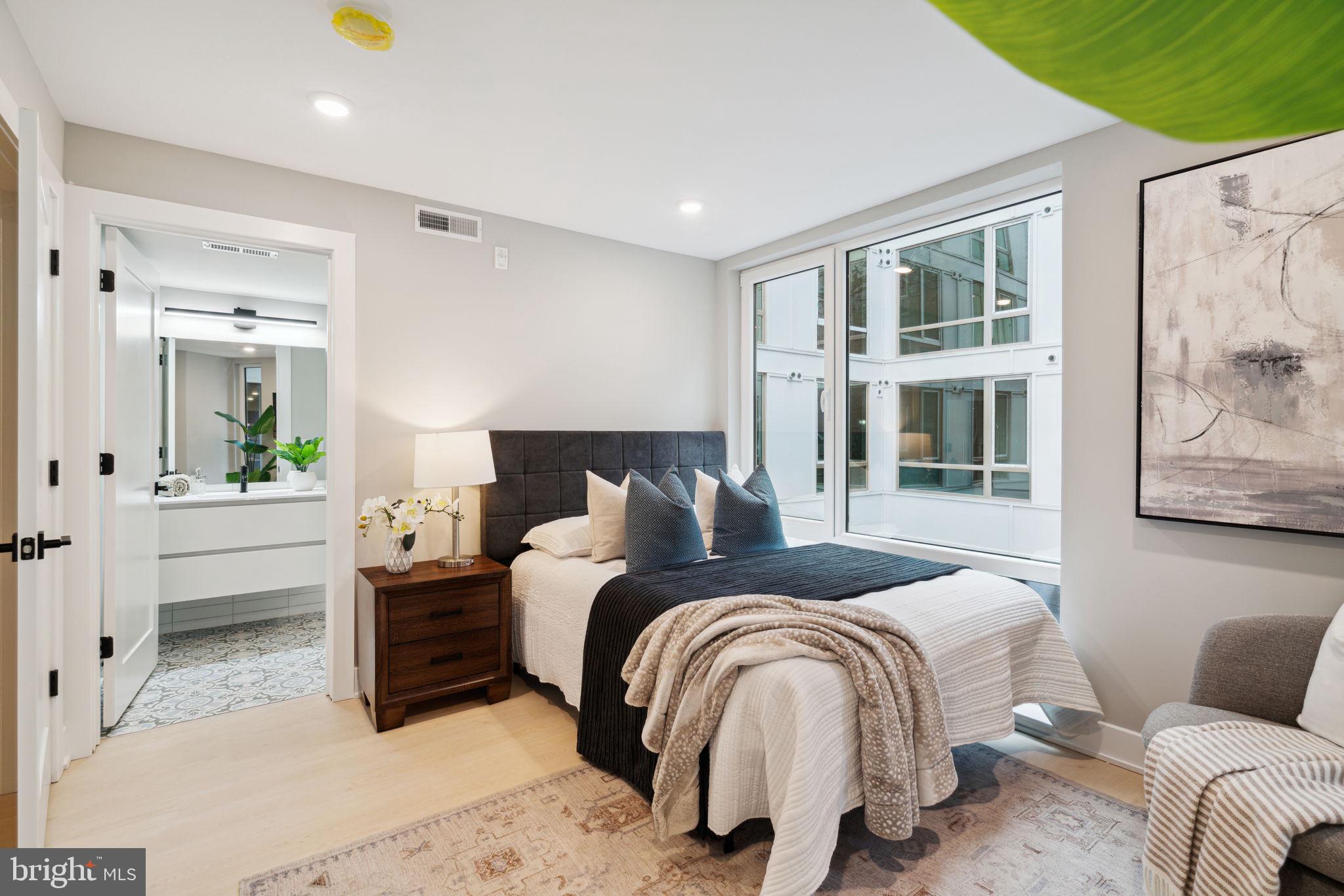 ROXBOROUGH - Residential Lease