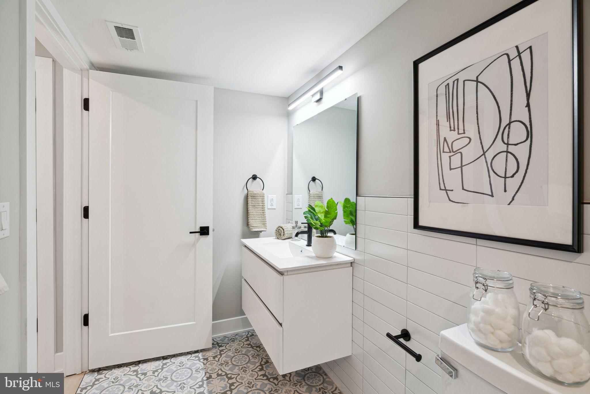 ROXBOROUGH - Residential Lease