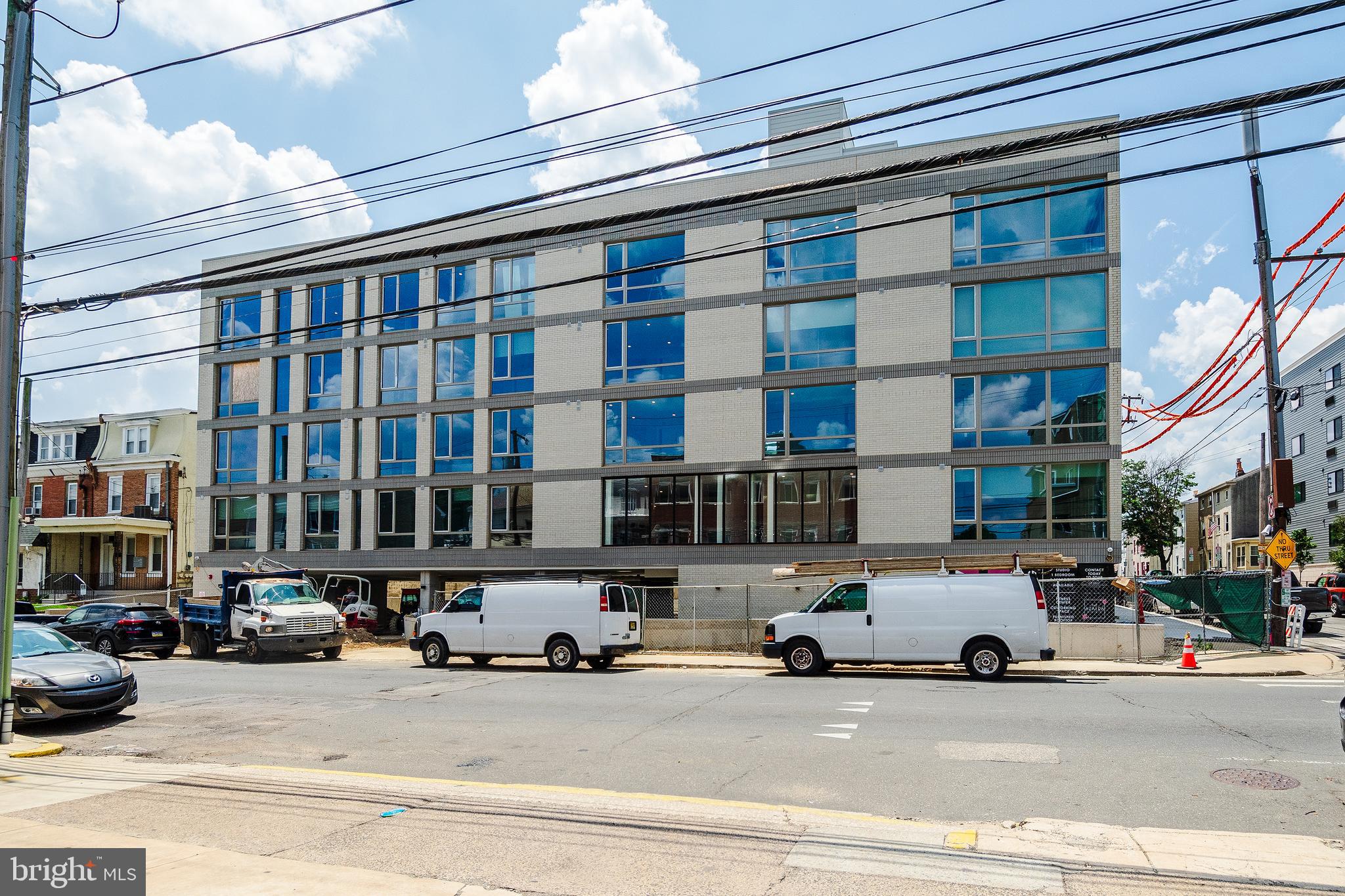 ROXBOROUGH - Residential Lease