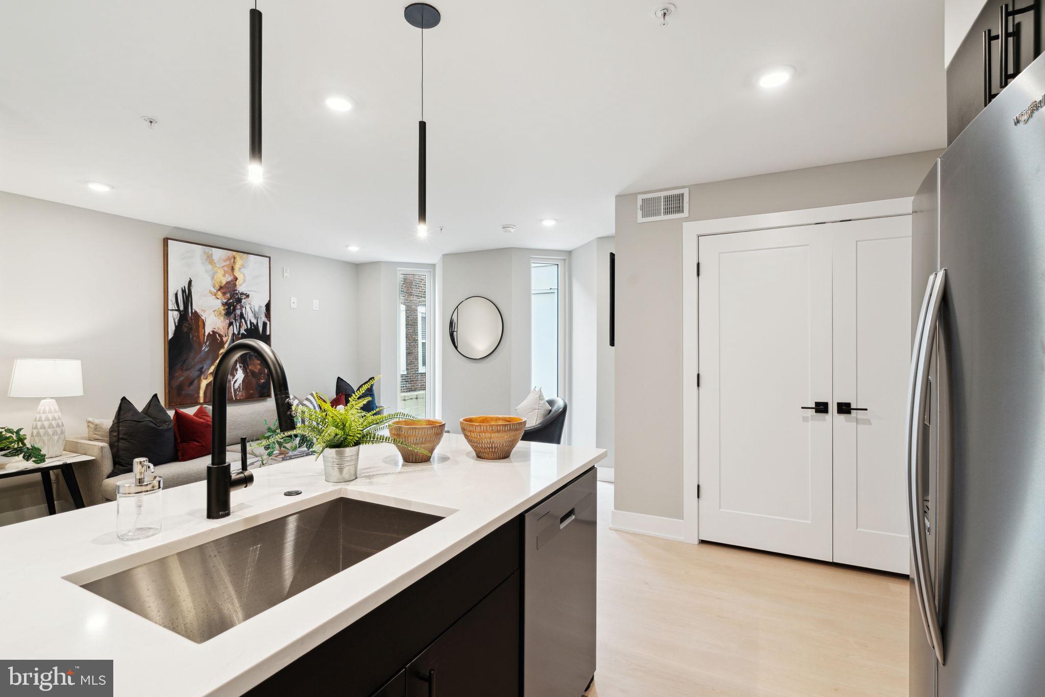 ROXBOROUGH - Residential Lease