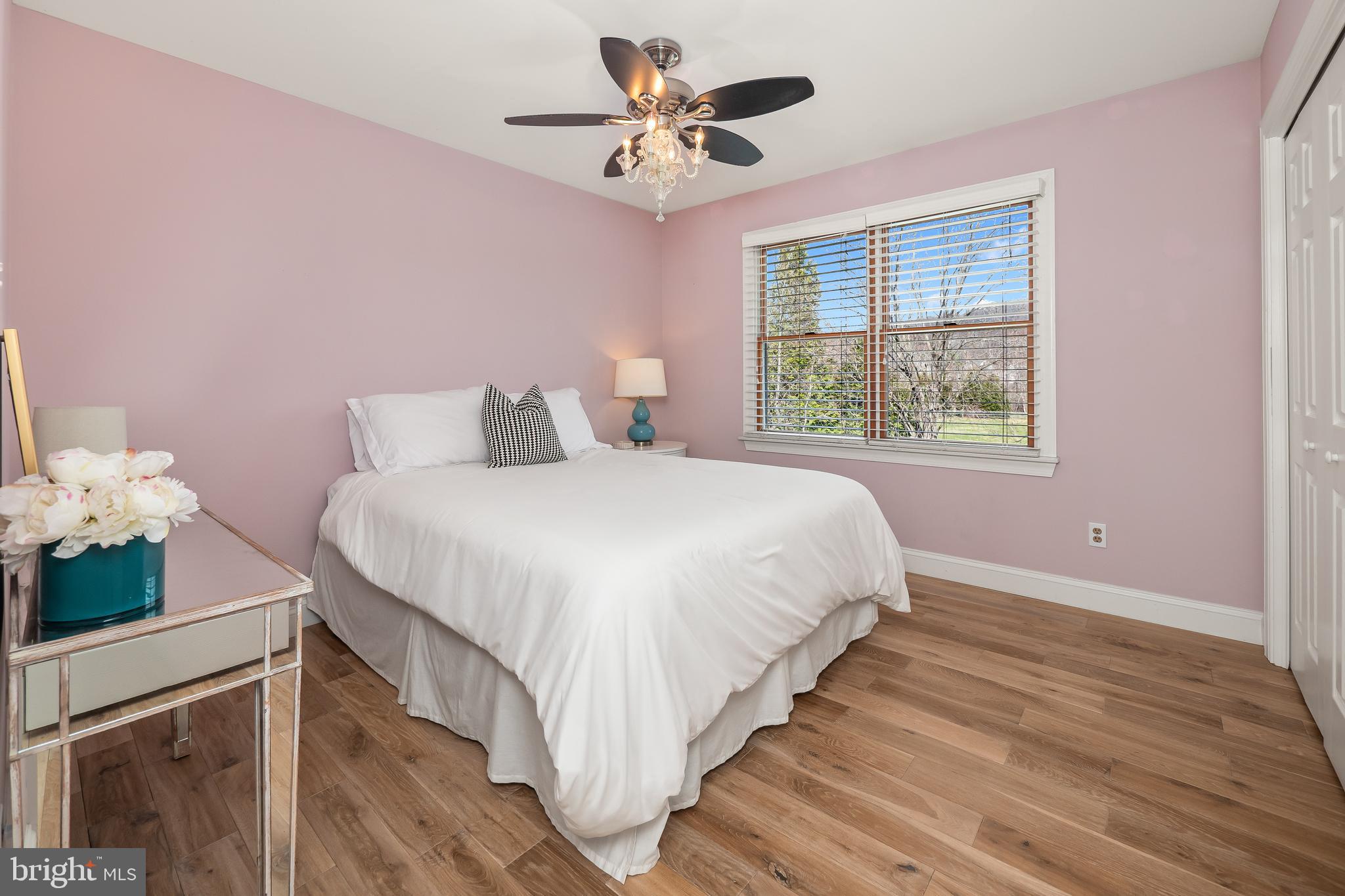 STREAMS EDGE - Residential