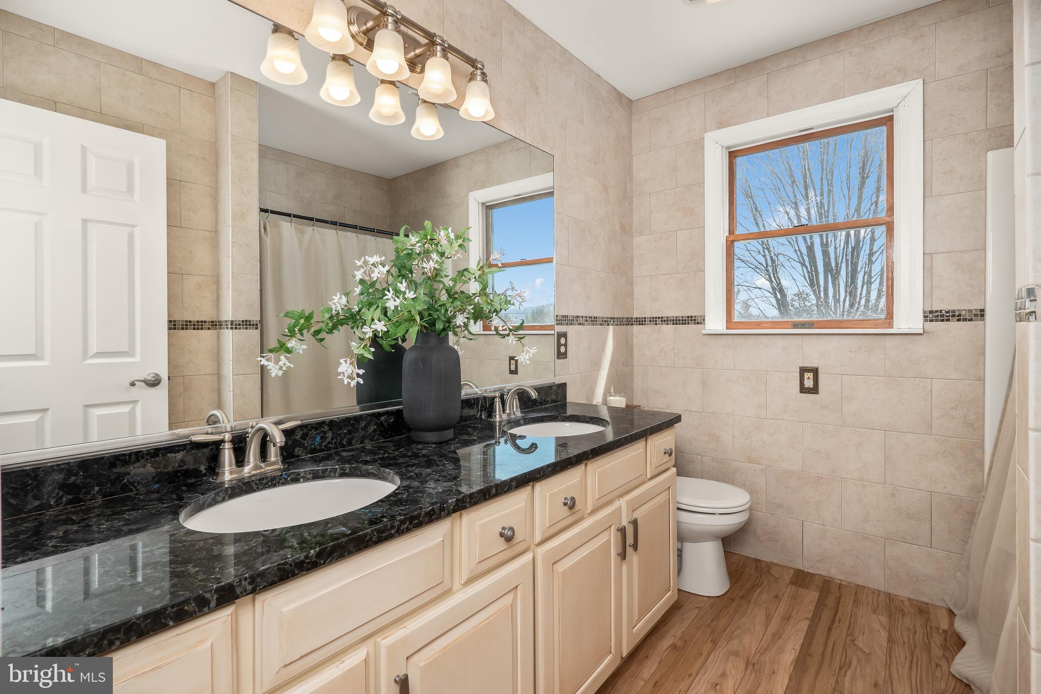 STREAMS EDGE - Residential