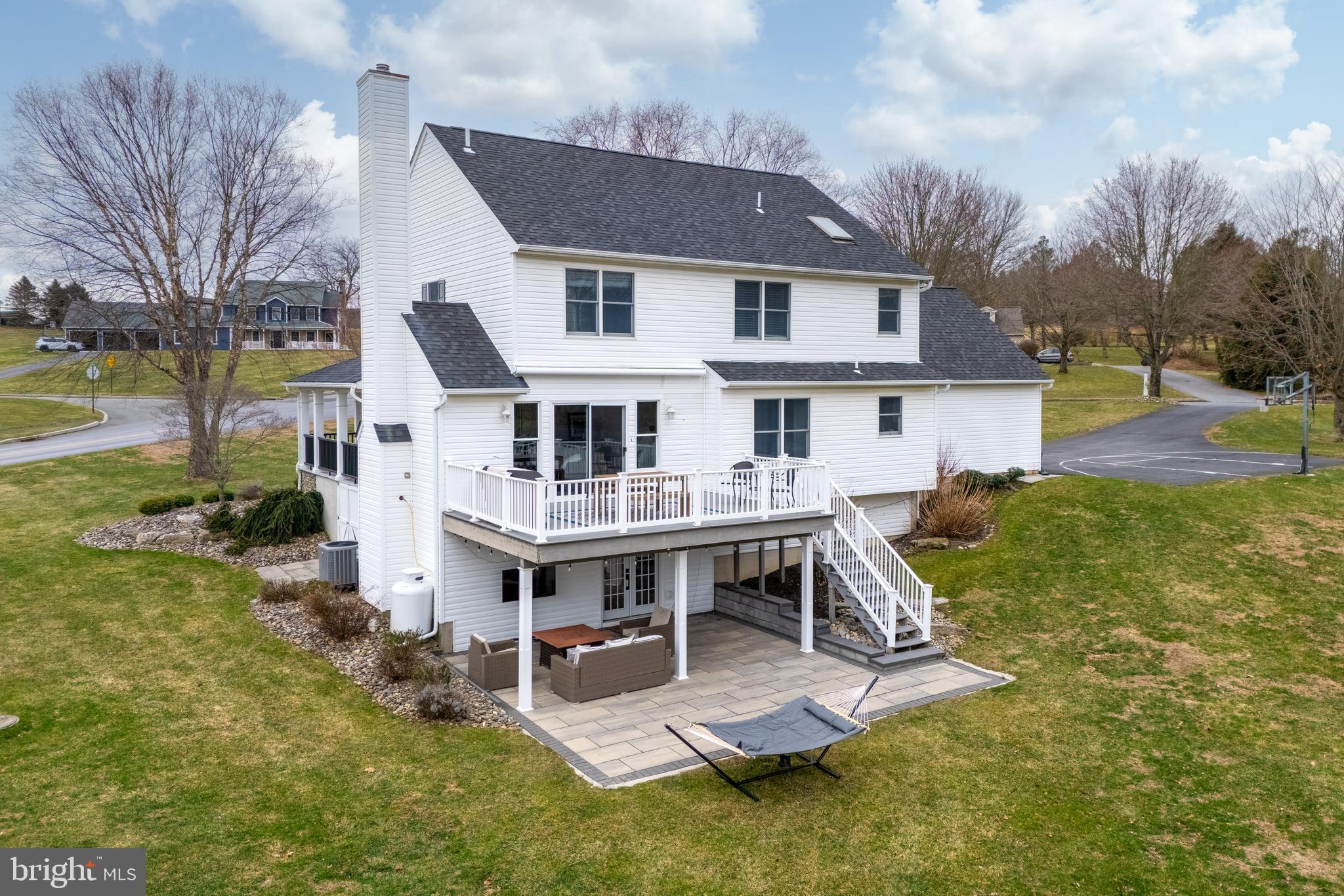 STREAMS EDGE - Residential