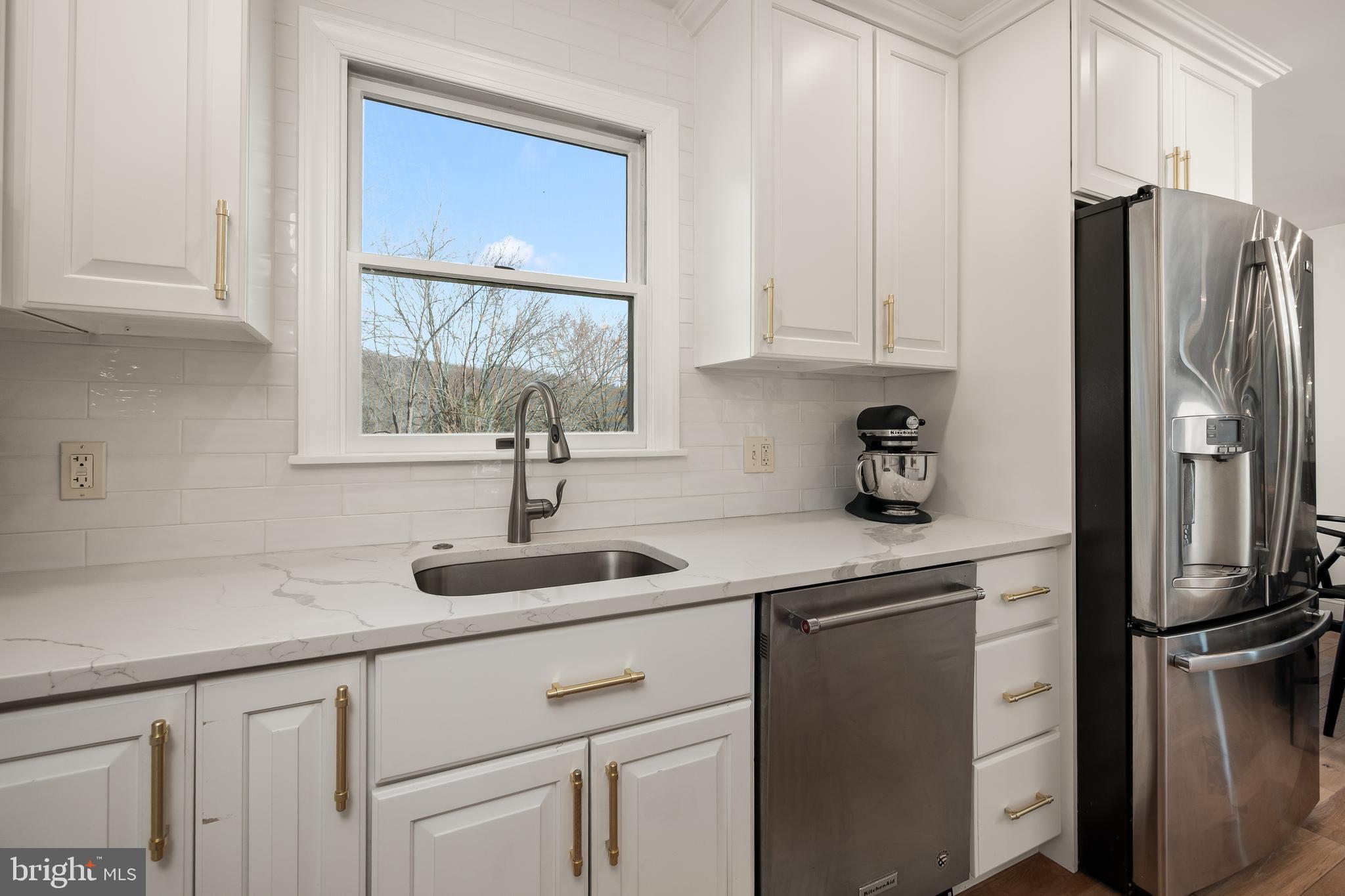 STREAMS EDGE - Residential