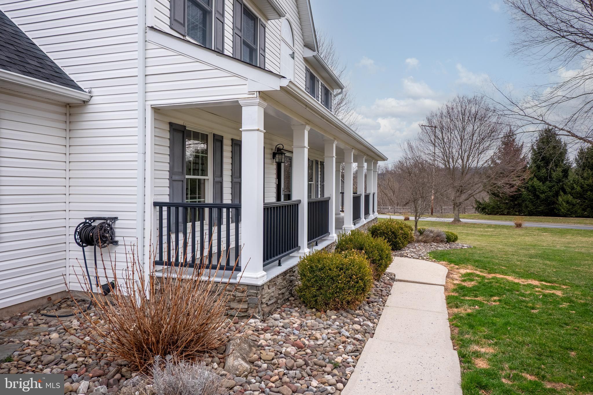 STREAMS EDGE - Residential