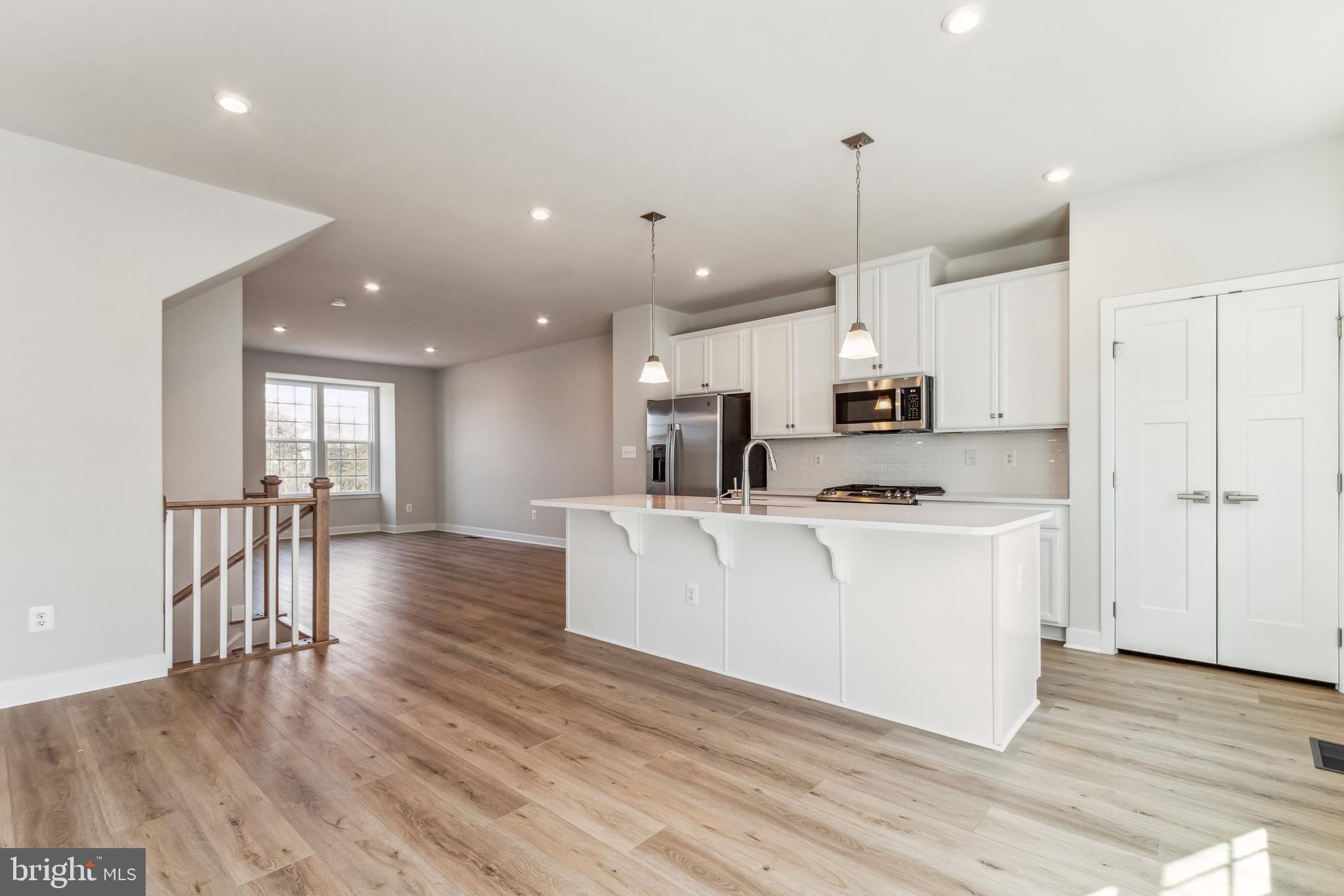 ARCOLA TOWN CENTER - Residential Lease