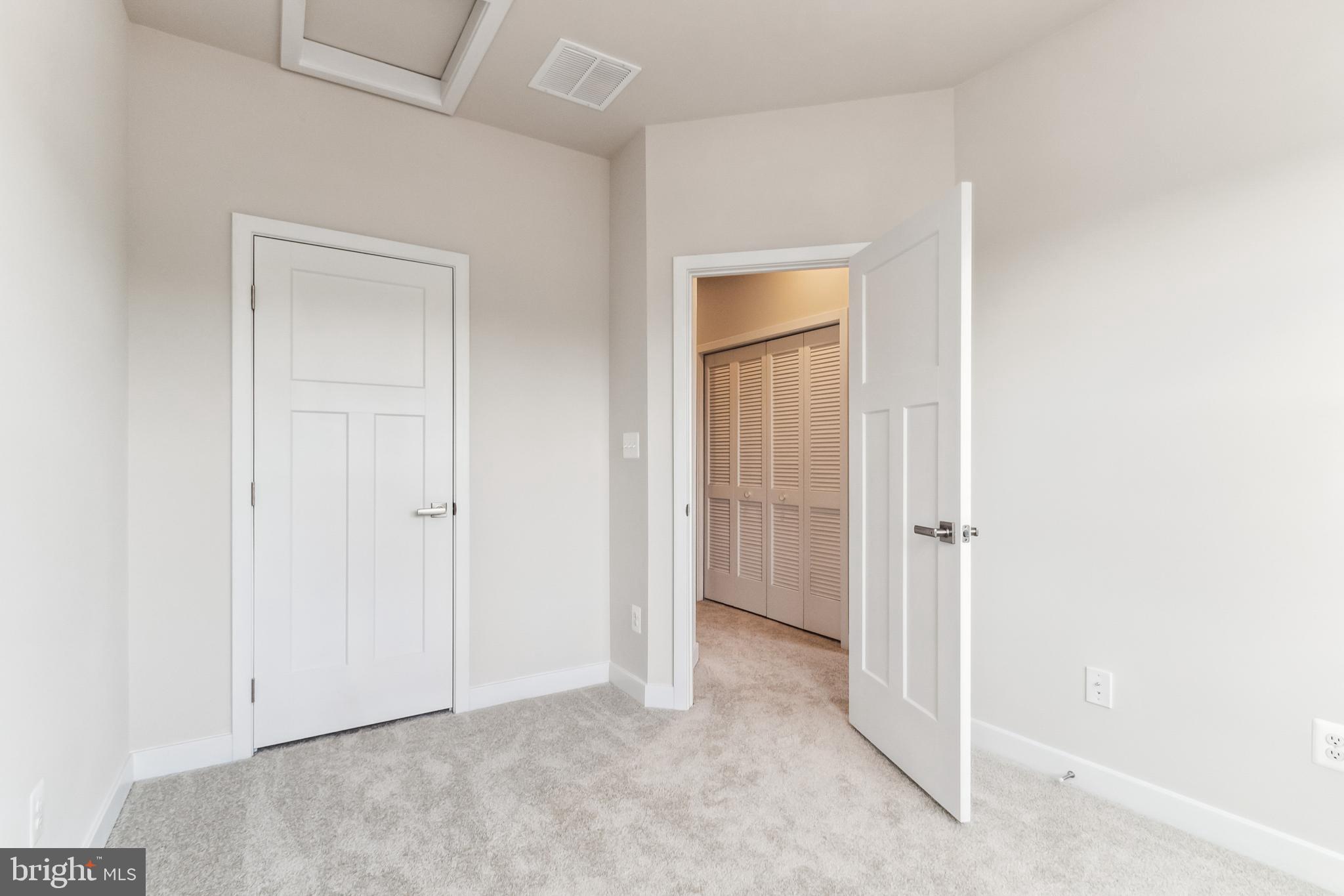 ARCOLA TOWN CENTER - Residential Lease