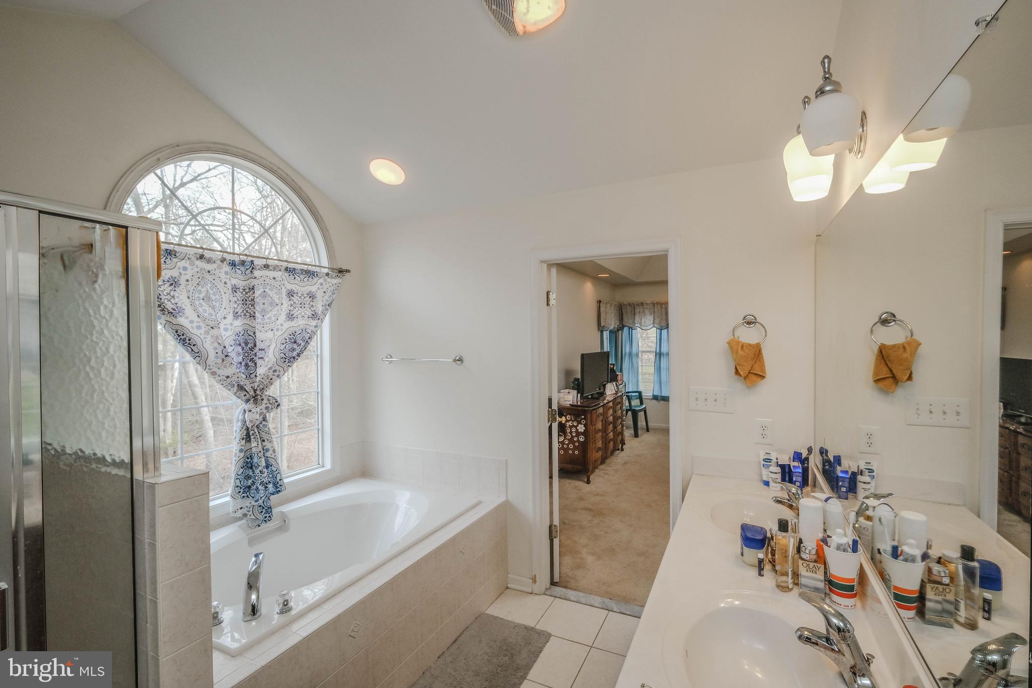 THUNDERBIRD RANCH - Residential