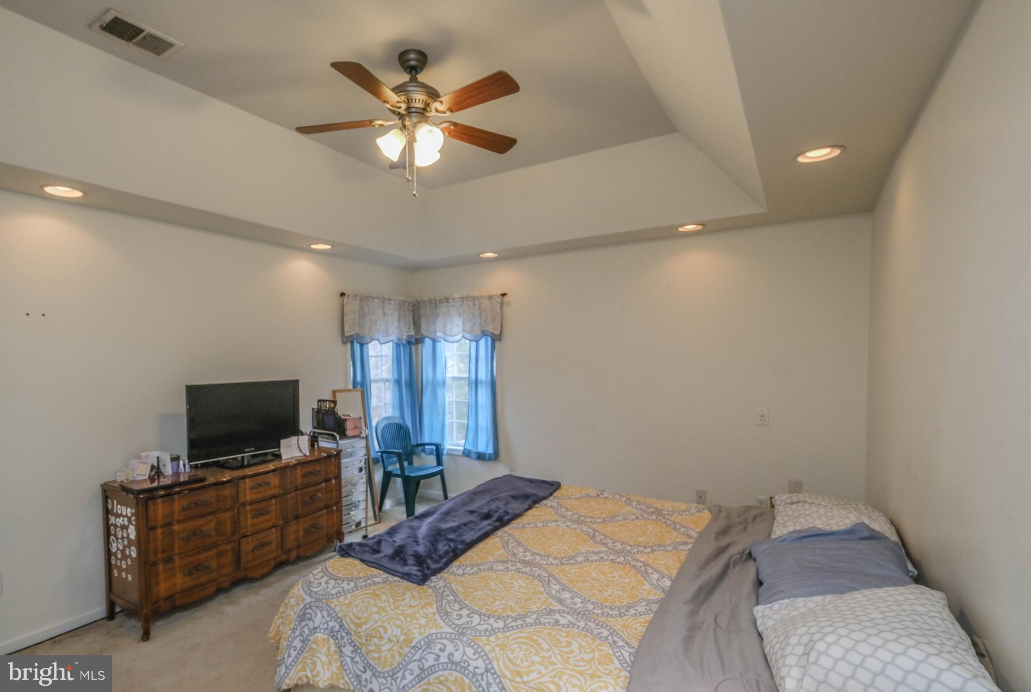 THUNDERBIRD RANCH - Residential