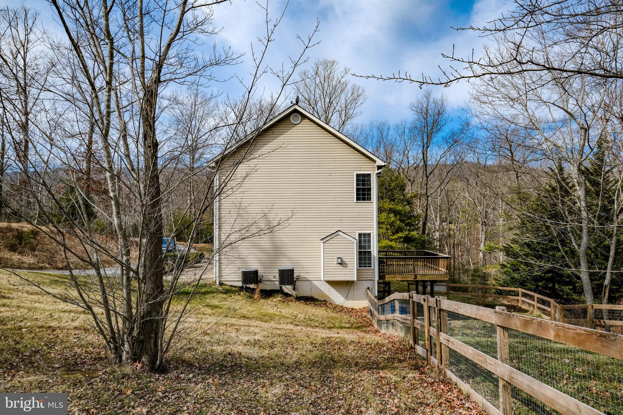THUNDERBIRD RANCH - Residential