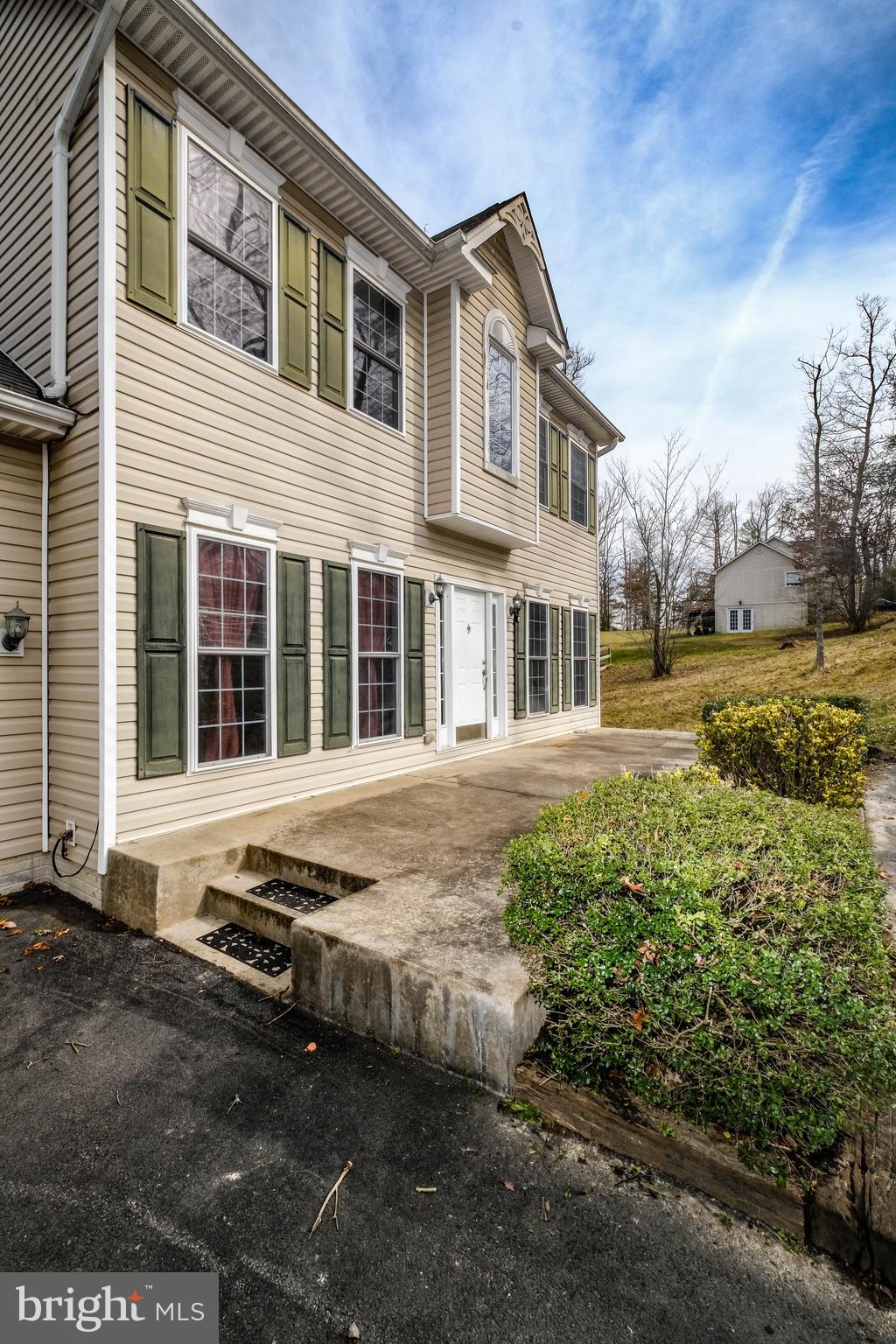 THUNDERBIRD RANCH - Residential