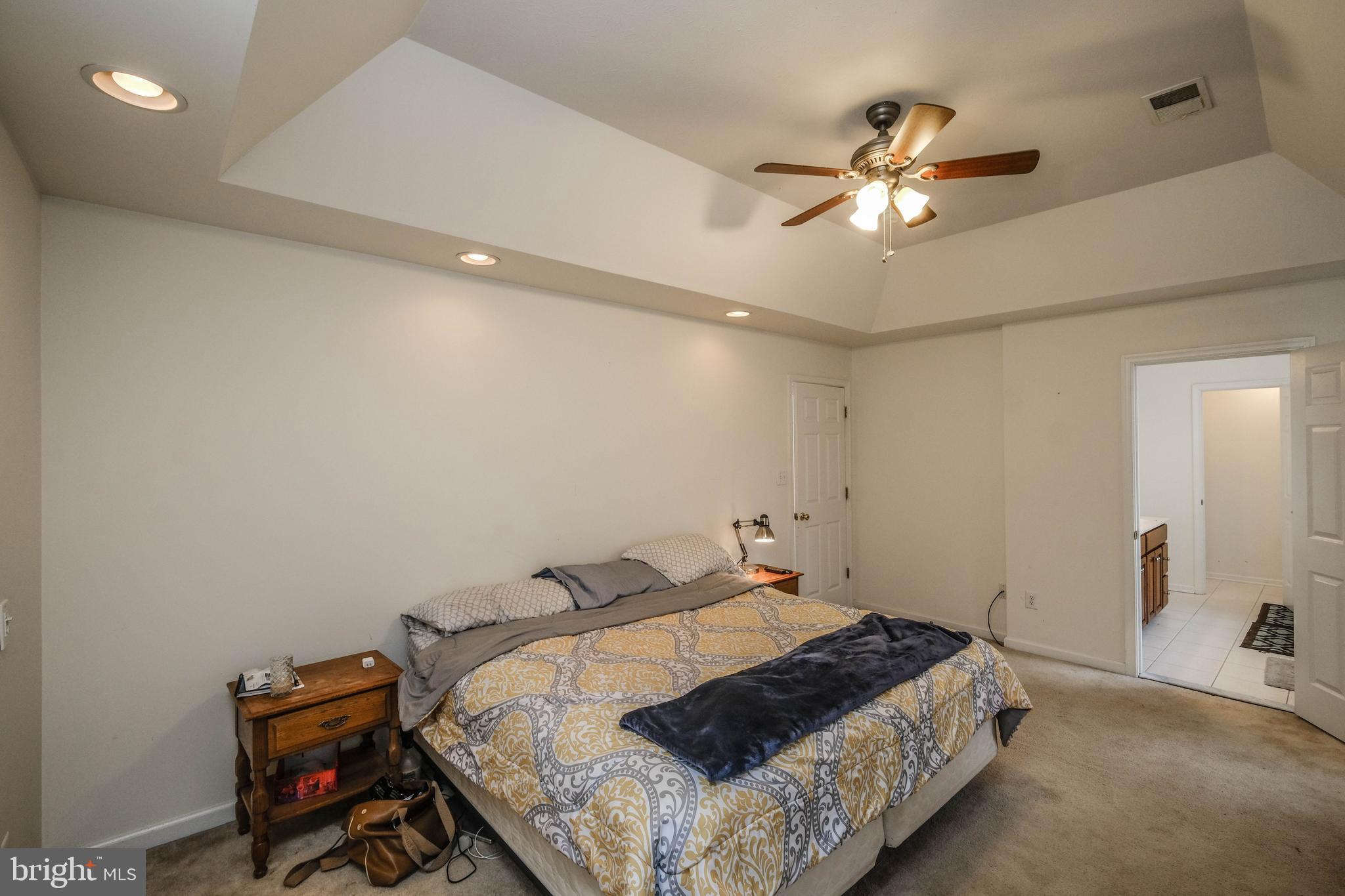 THUNDERBIRD RANCH - Residential