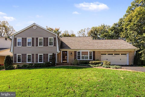 Photo of 1832 Baldwin Drive, MCLEAN, VA 22101 (MLS # VAFX2345384)