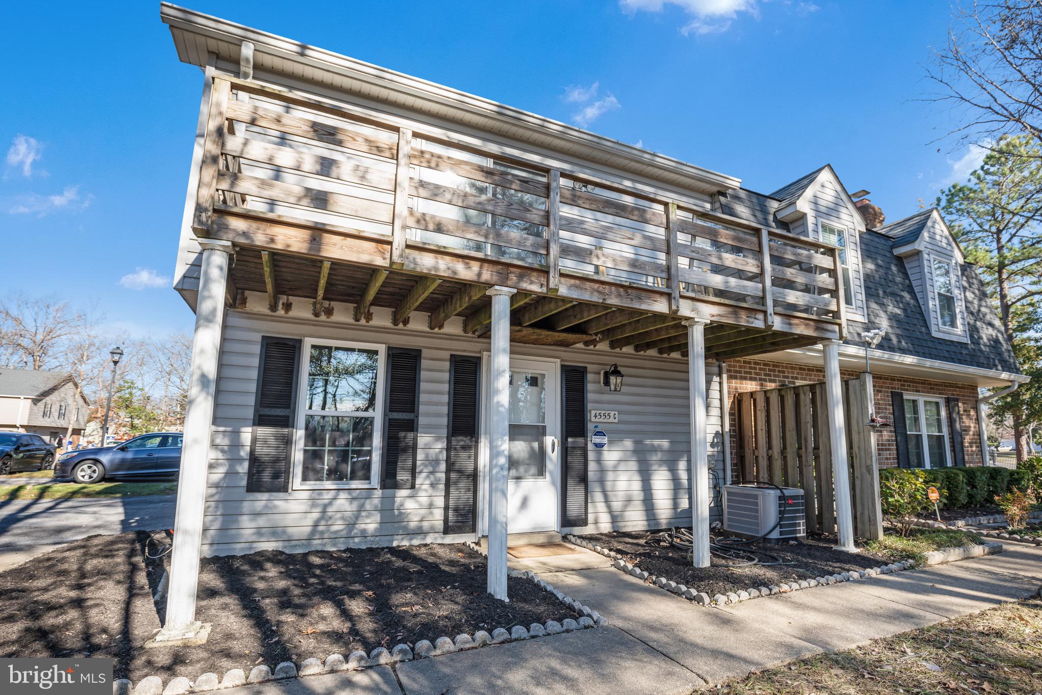 ST CHARLES BANNISTER - Residential